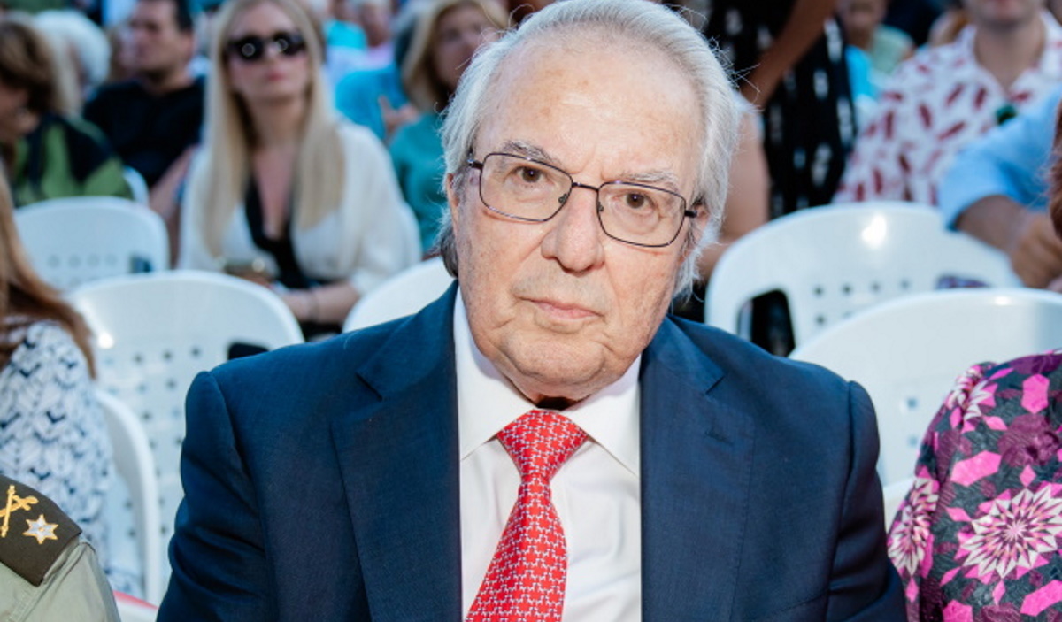 Γιώργος Μπαμπινιώτης: Σπάνια εμφάνιση με τη σύζυγό του, Ροδάνθη στο Φεστιβάλ Χίου