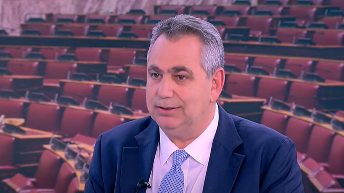 Ο Βασίλης Χιώτης γενικός διευθυντής ειδήσεων και ενημέρωσης στον ΣΚΑΪ 100,3