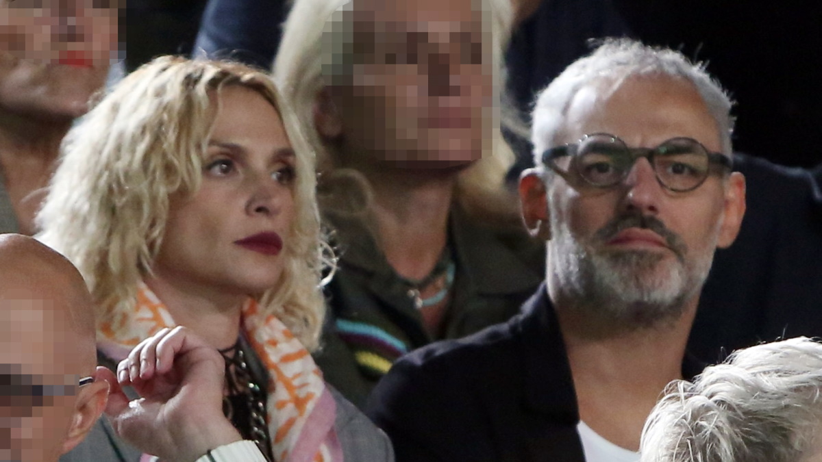 Ελεωνόρα Ζουγανέλη – Νίκος Συρίγος: Κοινή εμφάνιση σε αγώνα μπάσκετ στο Καλλιμάρμαρο