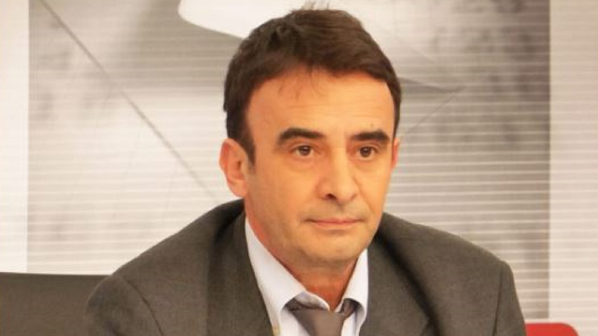 Πέθανε ο δημοσιογράφος Μπάμπης Αγρολάμπος