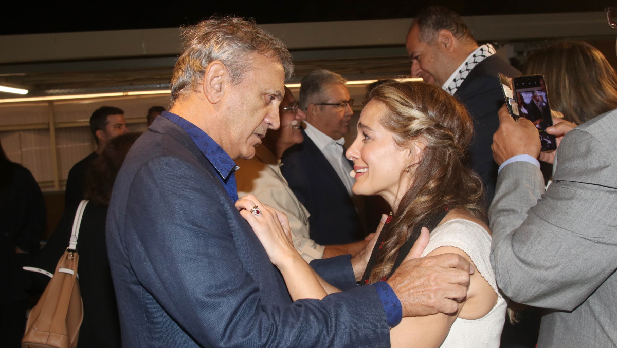 Γιώργος Νταλάρας: Η ανάρτηση του για το αφιέρωμα Καραμουρατίδη και Μποφίλιου στον Μίκη Θεοδωράκη