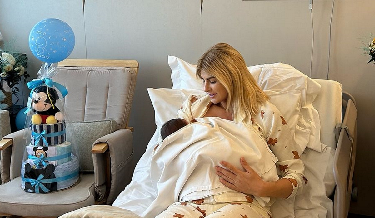 Ευρυδίκη Παπαδοπούλου: Η γλυκιά φωτογράφιση με τον τριών μηνών γιο της