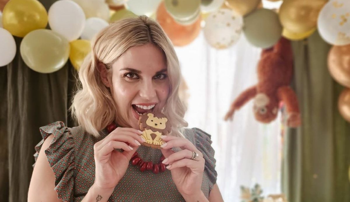 Μαντώ Γαστεράτου: Οι φωτογραφίες από το baby shower που οργάνωσε για τον γιο της!
