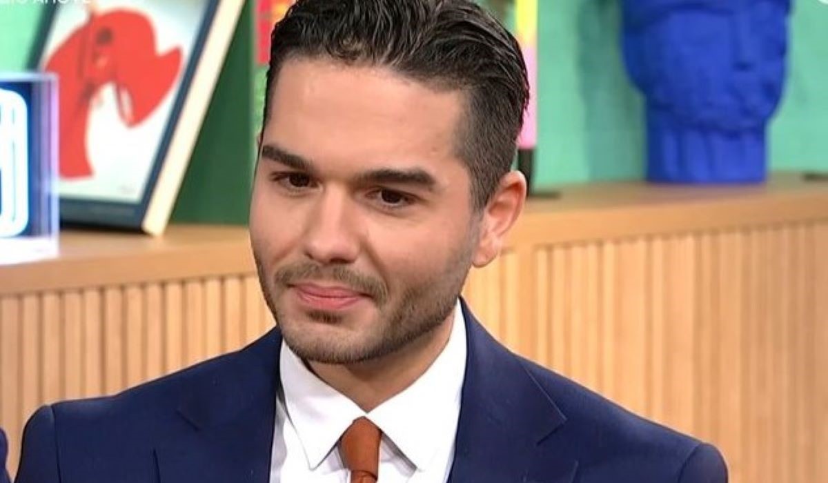 Χρήστος Μάστορας: «Έχω πάντα τρακ όταν ανεβαίνω στη σκηνή. Με βοηθούσε πάρα πολύ το αλκοόλ σε αυτή την κατάσταση…»