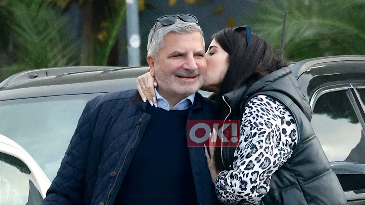 Αναστασία Κοιλού: Με animal print μπλούζα σε κοσμηματοπωλείο μαζί με τον Γιώργο Πατούλη λίγο πριν γεννηθεί το μωρό τους