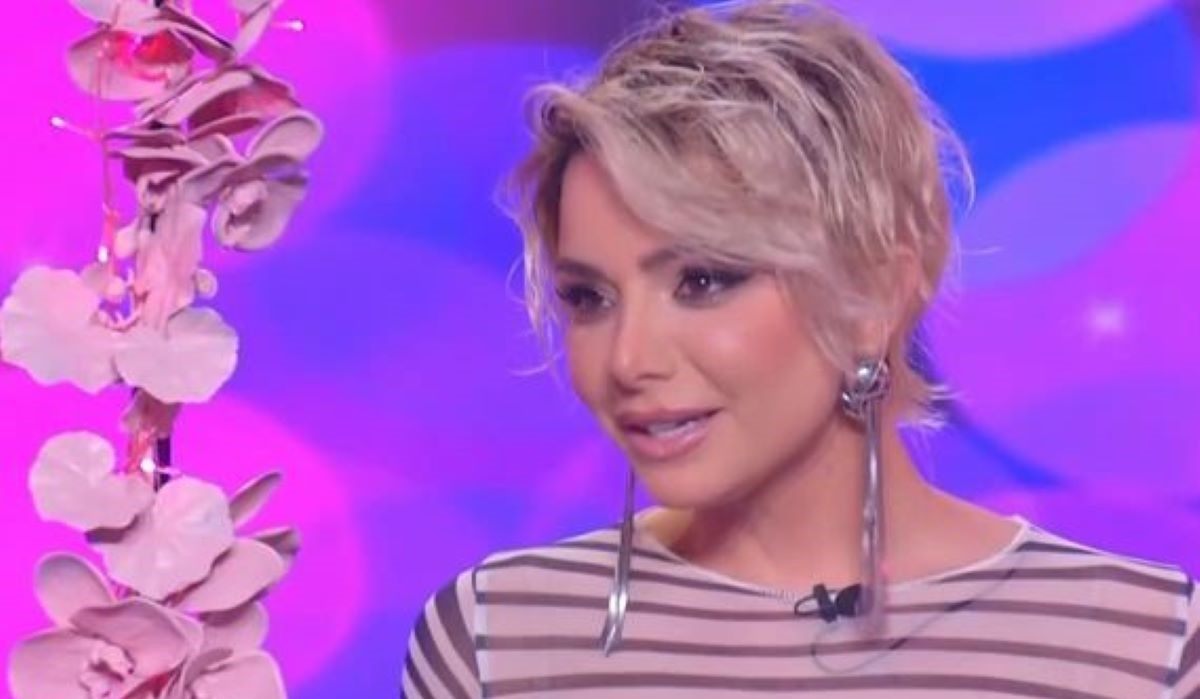 Josephine: «Δεν με πειράζει καθόλου που συζητάνε για τον πρώην σύντροφό μου, είμαστε σε new chapter»