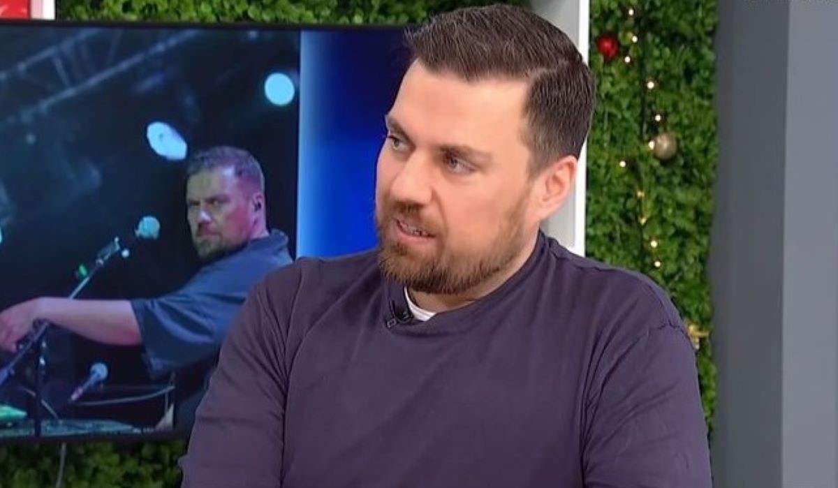 Θέμης Καραμουρατίδης: Mιλά για την πρώτη του «κακή» επαφή με τη Δήμητρα Γαλάνη