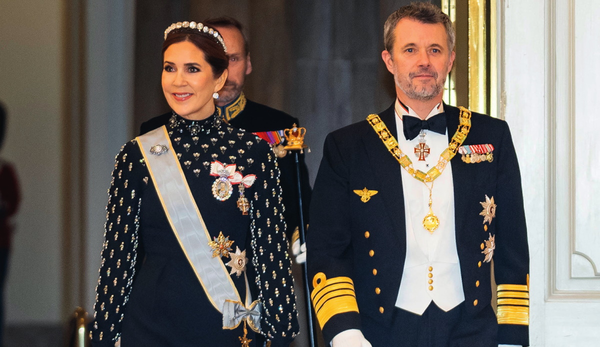 Βασίλισσα Μαίρη της Δανίας: Η αυτοκρατορική εμφάνιση στο παλάτι στην Κοπεγχάγη