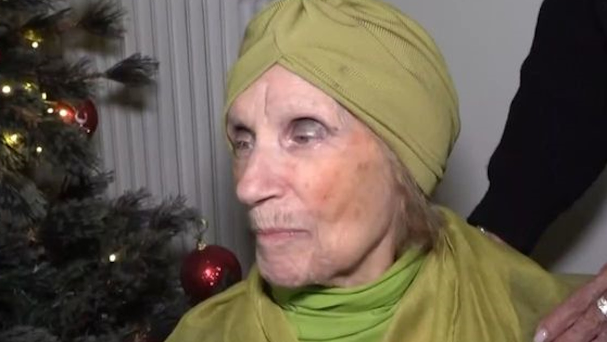 Η Μέλπω Ζαρόκωστα μιλά μέσα από το γηροκομείο: «Νιώθω άνετα εδώ γιατί το έκανα με την καρδιά μου»