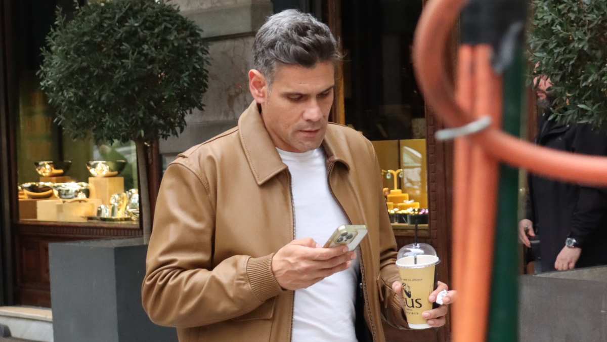 Η εξομολόγηση του Δημήτρη Ουγγαρέζου: «Κατάλαβα ότι θα μείνω μόνος μου πριν χάσω τη μητέρα μου»