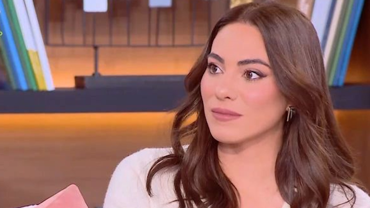 Ευρυδίκη Βαλαβάνη: «Δεν θα ξεχάσω που τις πρώτες ημέρες που θήλαζα, έκλαιγα με λυγμούς – Το σημαντικό είναι να είναι καλά η μαμά για να είναι καλά και το παιδί»