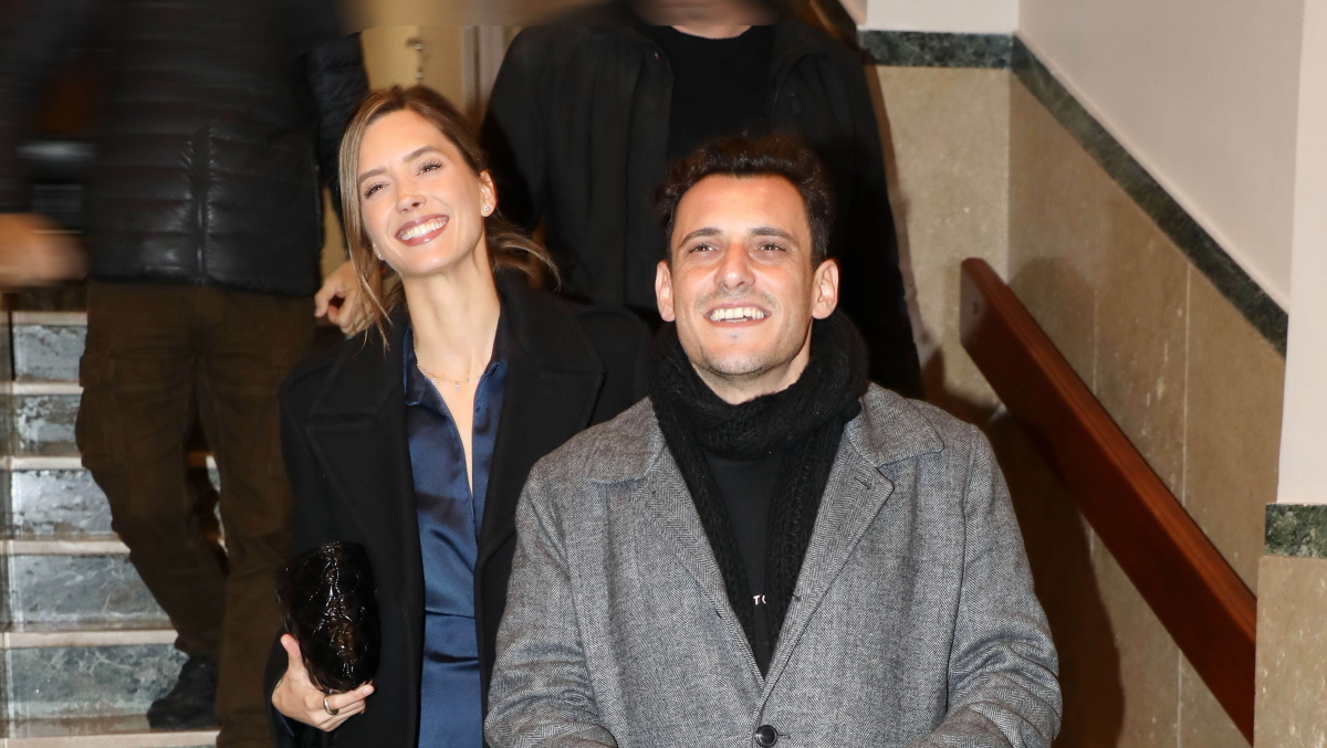 Σταύρος Σβήγκος – Γιολάντα Καλογεροπούλου: Η νέα κοινή εμφάνιση του ζευγαριού και η αντίδρασή τους όταν είδαν τον φωτογραφικό φακό