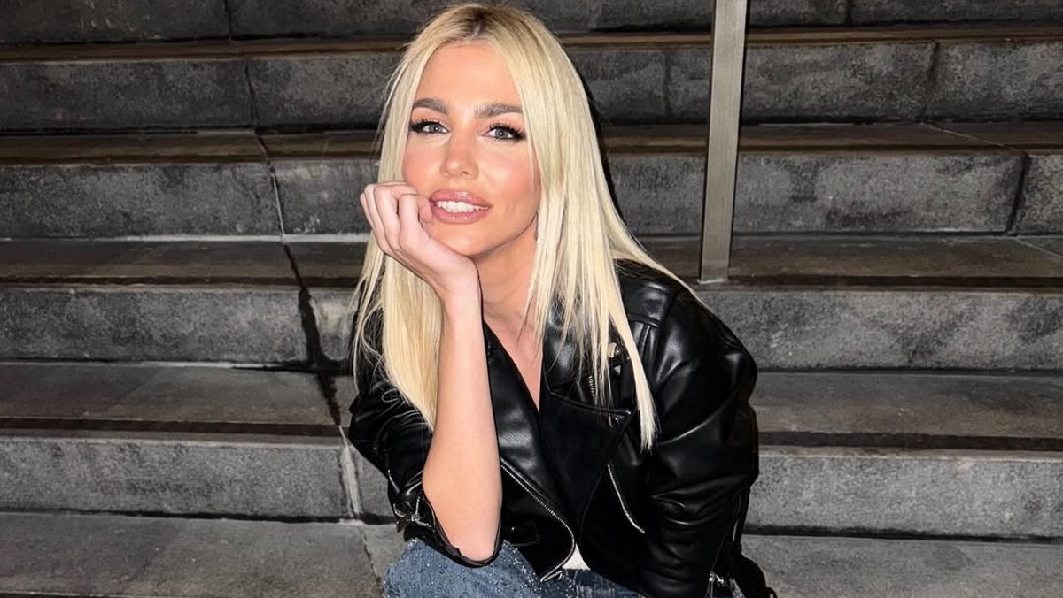 Το επαναστατικό και θρυλικό perfecto eco leather jacket της Βάλιας Χατζηθεοδώρου
