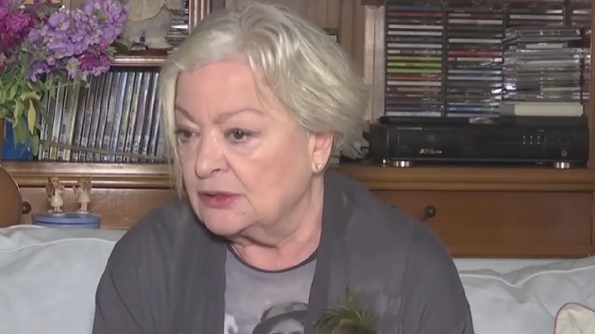 Τάνια Τσανακλίδου: «Eίχα τη συνήθεια να ερωτεύομαι μικρότερους άντρες. Δε μου λείπει καθόλου ο έρωτας, είμαι χορτασμένη»