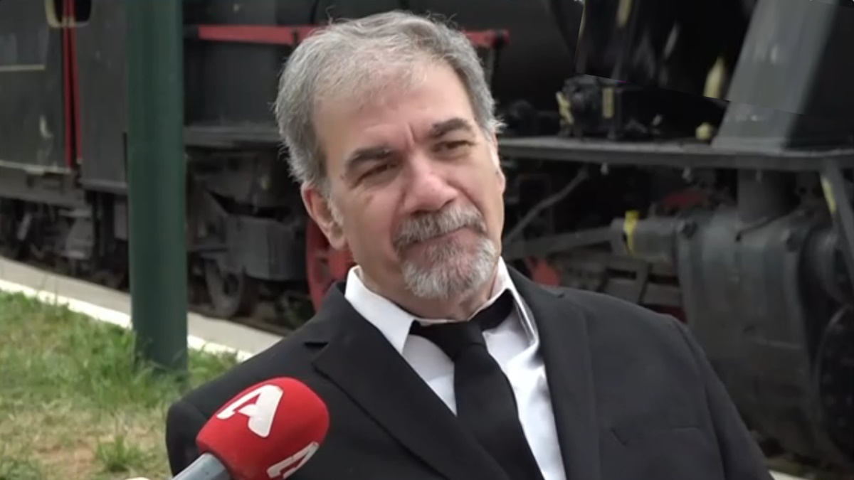 Δημήτρης Σταρόβας: «Αγχώνομαι που θα παίξω στο θέατρο για το αν θα πω τα λόγια μου»