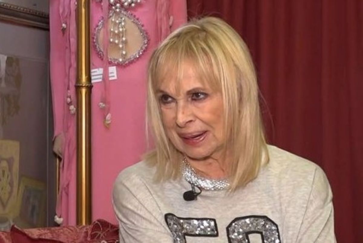 Άννα Φόνσου: «Το μεγαλύτερό μου είδωλο ήταν η Αλίκη Βουγιουκλάκη, βγήκα από ένα έργο που αρνήθηκε η Αλίκη»