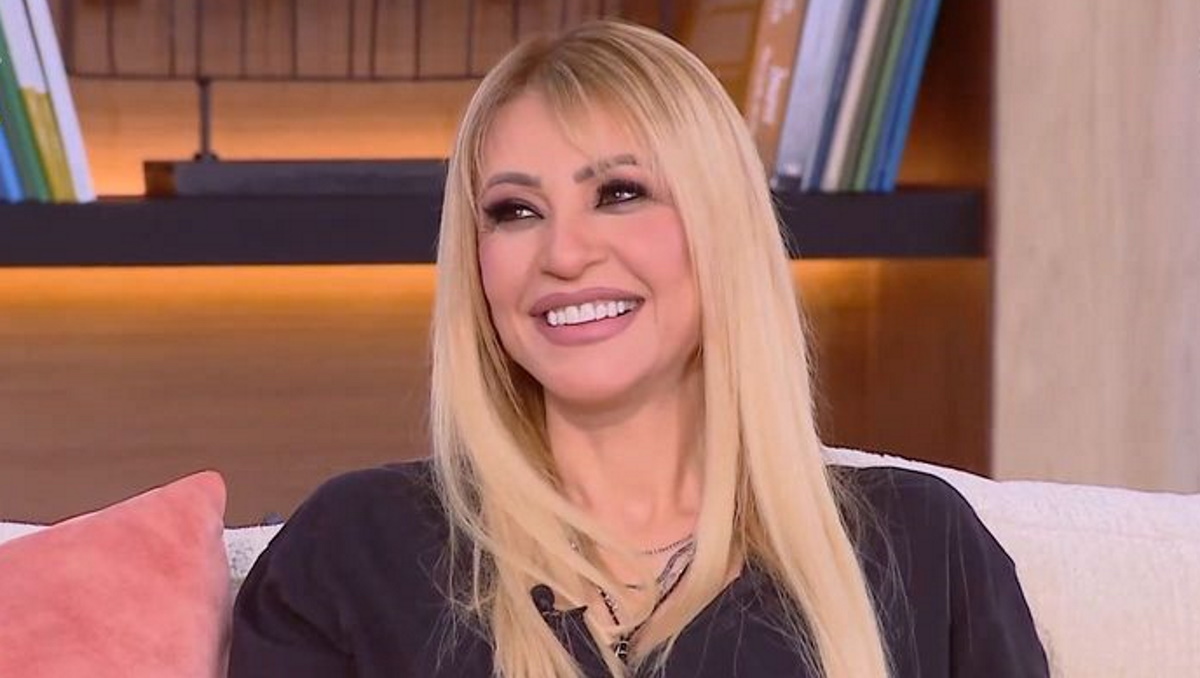 Λένα Παπαδοπούλου: «Τον πατέρα μου τον είχα δει σε όλη μου τη ζωή 5-10 φορές»