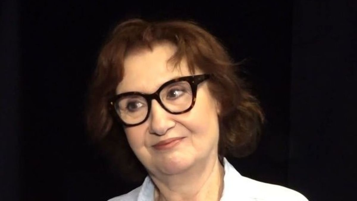 Φωτεινή Ντεμίρη: «Aμφισβητώ τον εαυτό μου σχετικά με το πώς μεγάλωσα τα παιδιά μου»