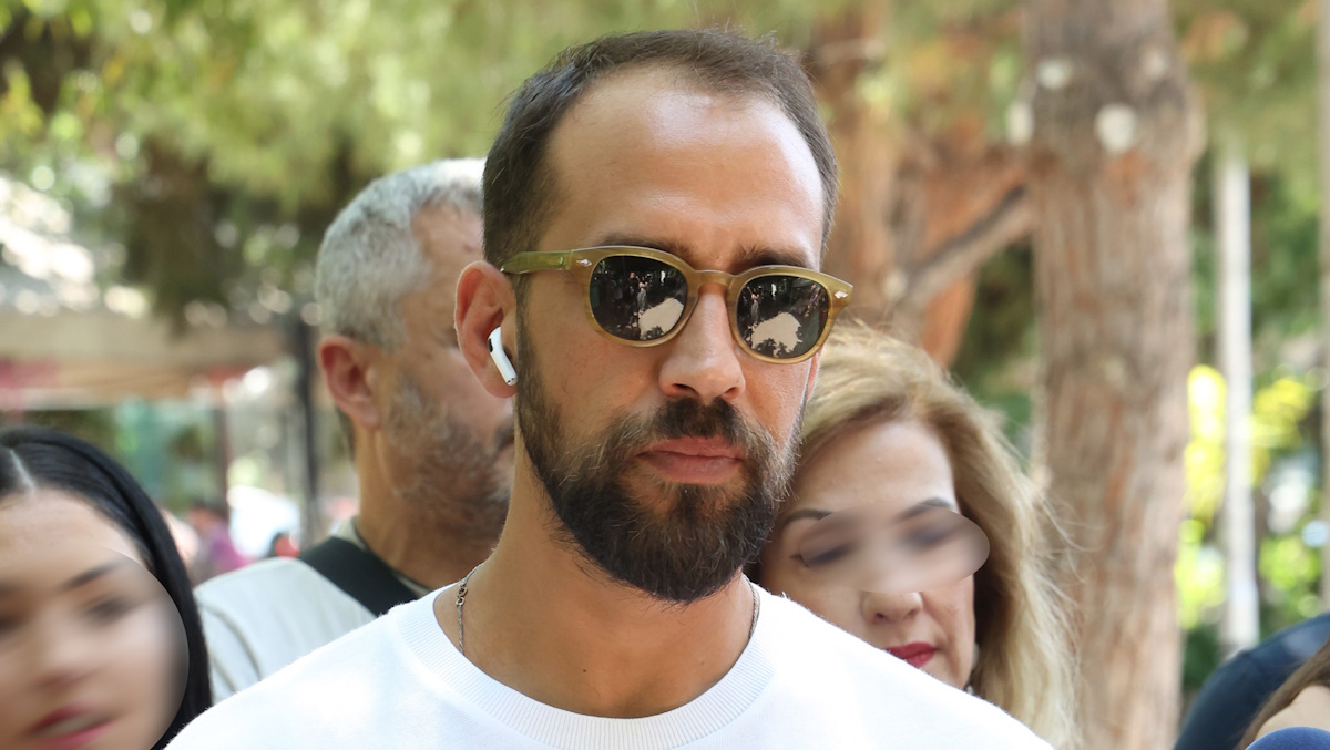 Βασίλης Πορφυράκης: Ραγίζει καρδιές η ανάρτηση για τη μητέρα του που έχασε πριν από χρόνια