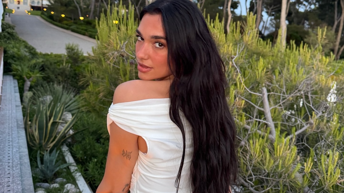 Αρραβώνας ή Μόδα; Τι κρύβεται πίσω από το iconic look της Ντούα Λίπα;