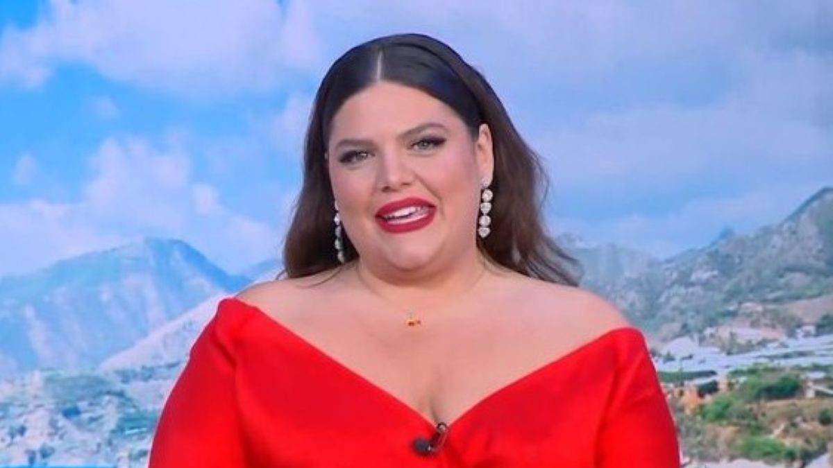 Δανάη Μπάρκα: Aποχαιρετά γεμάτη συγκίνηση τους συνεργάτες και τους τηλεθεατές!