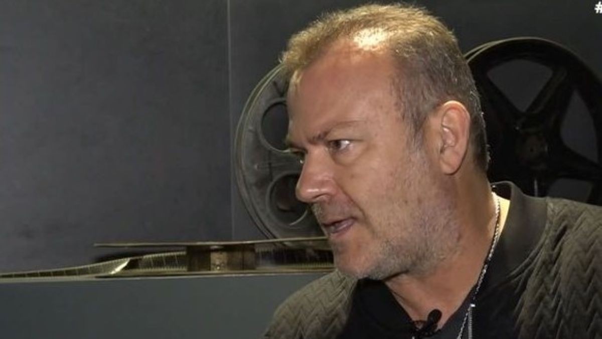 Τόνυ Δημητρίου: «Είμαι με μια κοπέλα η οποία είναι 20 χρόνια μικρότερη από μένα. Δεν είναι μια εμμονή που έχω με νεότερες…»