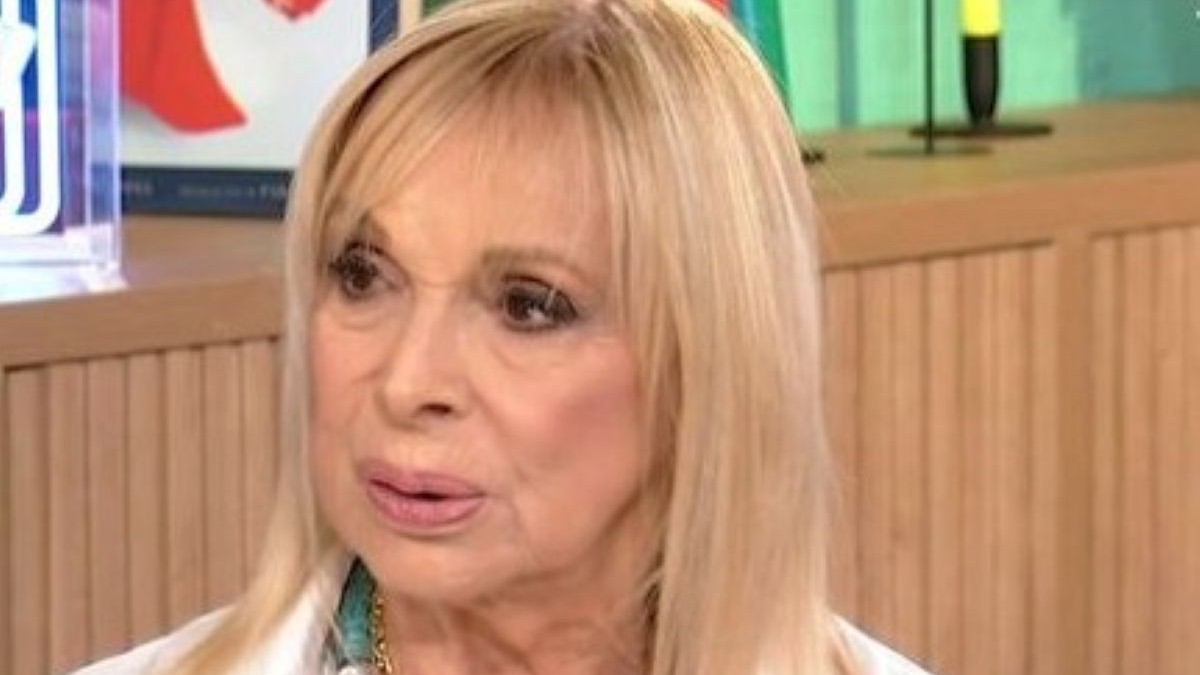 Άννα Φόνσου: «Είχα πλούσιο άντρα και του ζητούσα λεφτά να τα δώσω σε φτωχούς ηθοποιούς όχι να πάρω κάτι για μένα»
