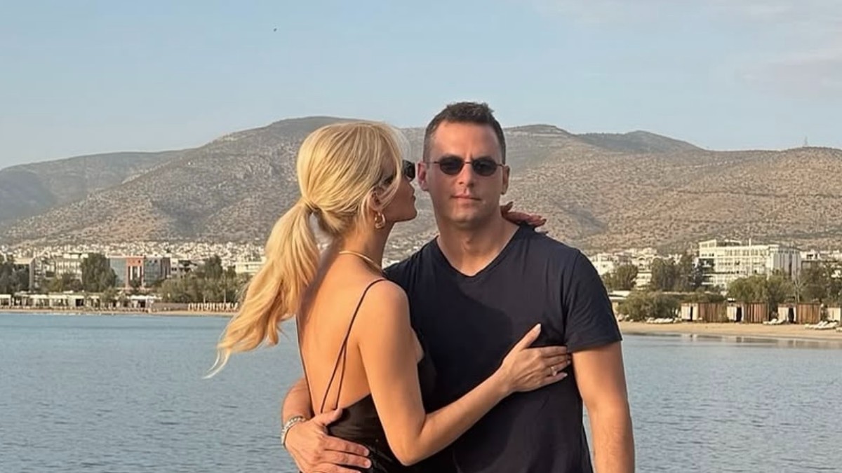 Τα βήματα περιποίησης που ακολούθησε η Κατερίνα Καινούργιου πριν τα γενέθλια του συντρόφου της