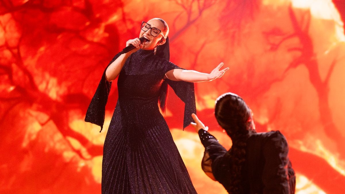 Eurovision 2025: Καθήλωσε η Klavdia με την «Αστερομάτα» στον μεγάλο τελικό!