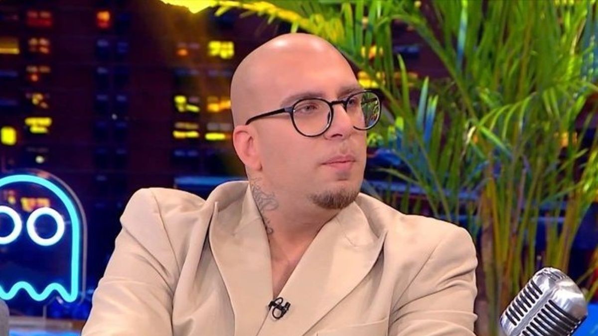 OGE: Η τρυφερή εξομολόγηση για την Klavdia –  «Eίμαστε μαζί 7 μήνες. Η φωνή της είναι δώρο Θεού, έχει τσαγανό»