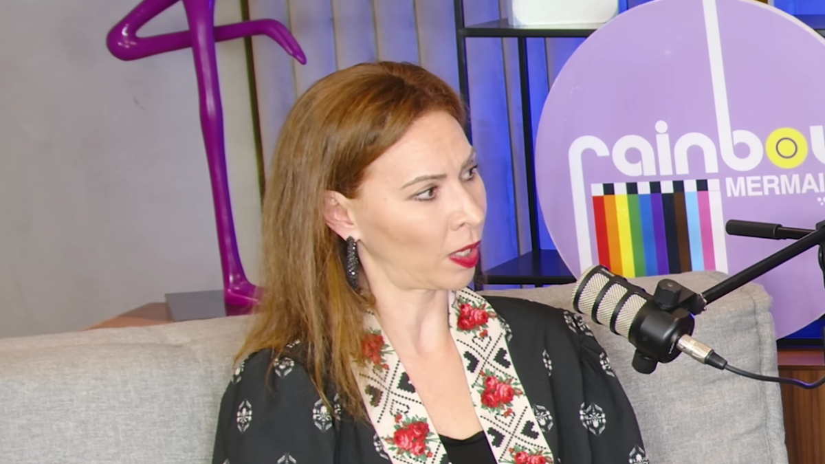 Δώρα Χρυσικού για το ΜeΤoo: «Έπρεπε να επιβεβαιώσω ότι ο άνθρωπος, που λέει την τραυματική του εμπειρία, δεν είναι τρελός. Και εγώ και ο Νίκος Ψαρράς έπρεπε κάτι να πούμε»
