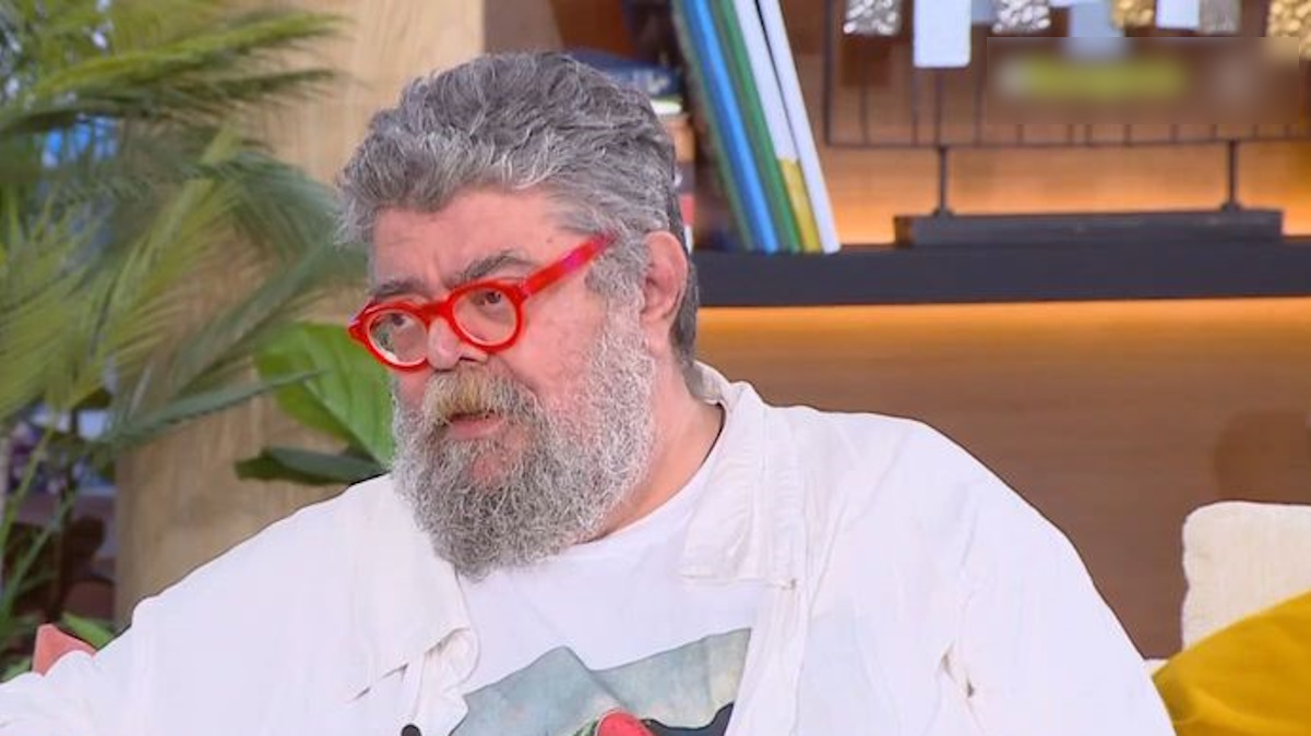 Σταμάτης Κραουνάκης: «Όταν μαζεύονται για να φωνάξουν καλλιτέχνες για καλό σκοπό, πάντα κάποιος λέει να μην είμαι εκεί»