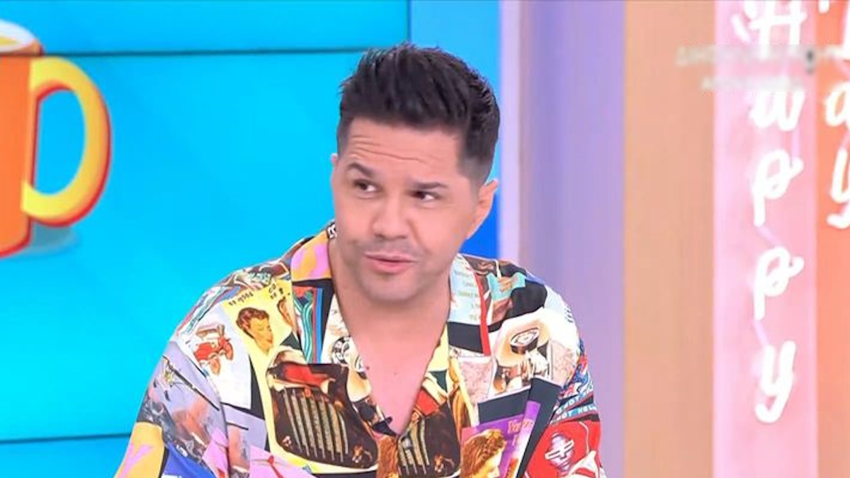 Γιώργος Τσαλίκης: Η απίστευτη ιστορία με θαμώνα που πήγε με την γυναίκα του και την ερωμένη του στο καμαρίνι του