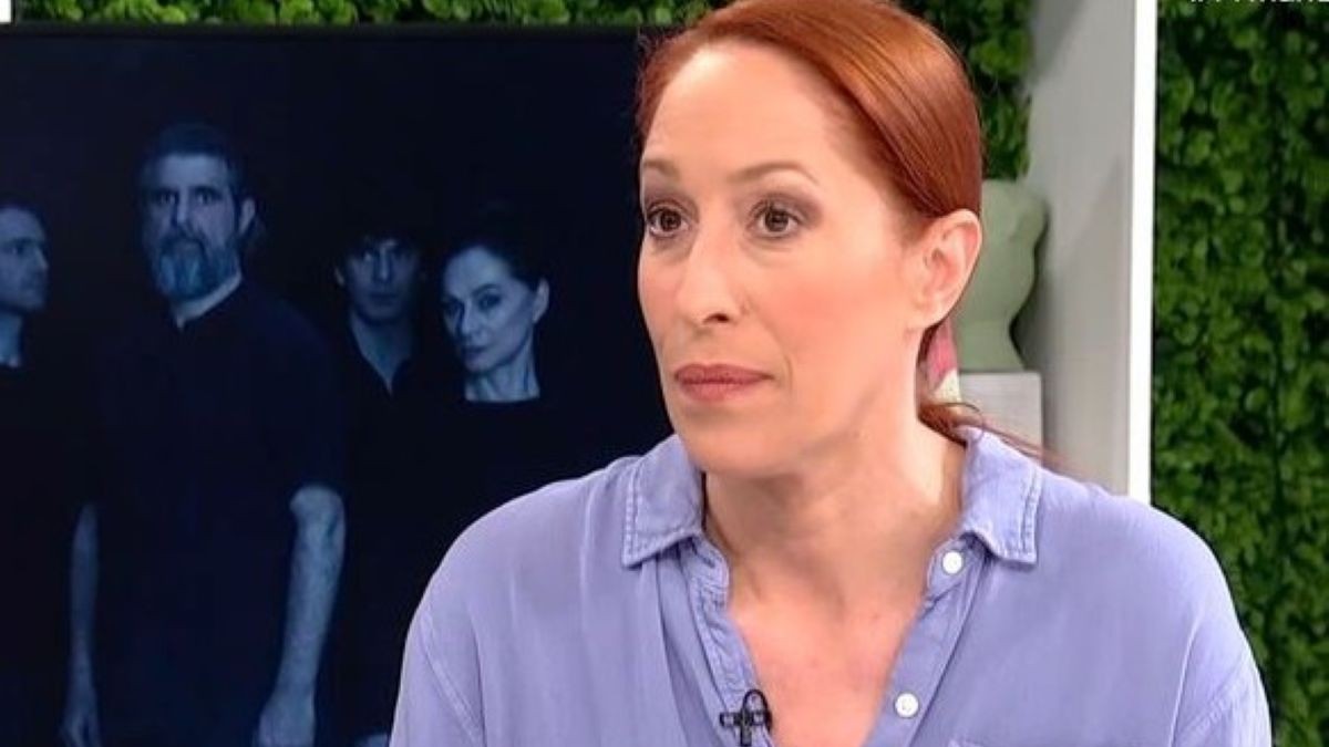 Κόρα Καρβούνη για τη δίδυμη αδελφή της: «Κάναμε τις φάρσες μας λόγω της ομοιότητας. Έχουμε και την ίδια φωνή…»