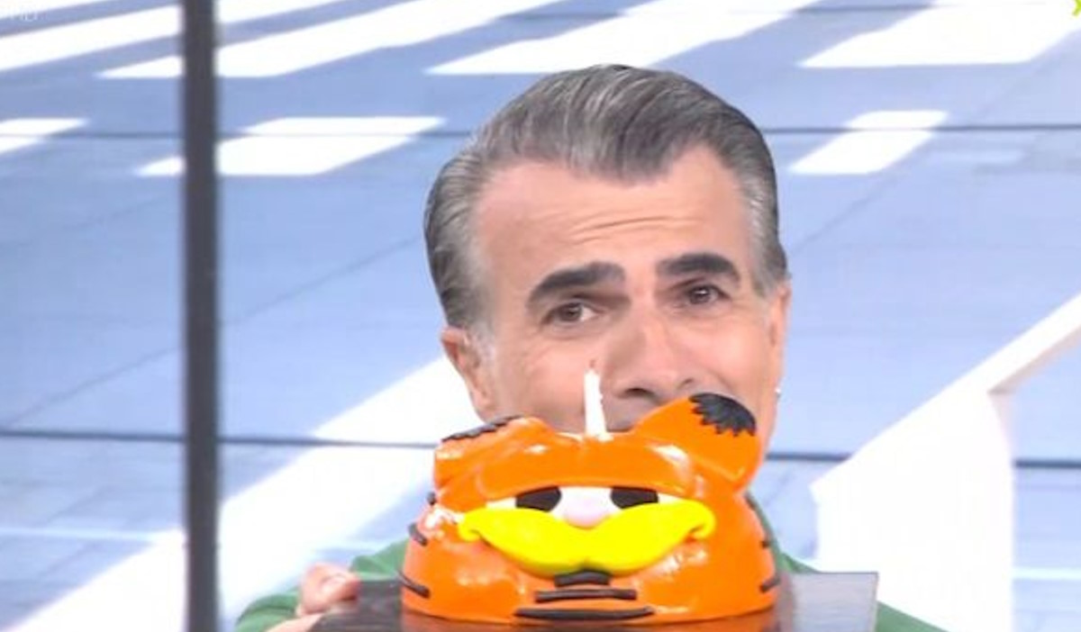 Παύλος Σταματόπουλος: Η επική στιγμή που μπέρδεψε το «Χαμογέλα και πάλι» τα γενέθλιά του