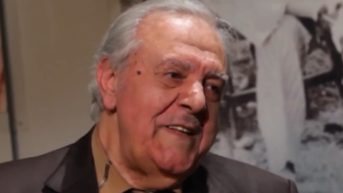 Σε λαϊκό προσκύνημα η σορός του μουσικού Πετρολούκα Χαλκιά – Αύριο η κηδεία του