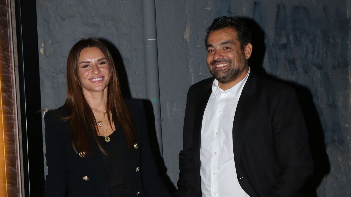 Ελένη Τσολάκη: Οι όμορφες στιγμές με τον σύζυγό της, Παύλο Πετρουλάκη και οι δημόσιες ευχές για τη γιορτή του
