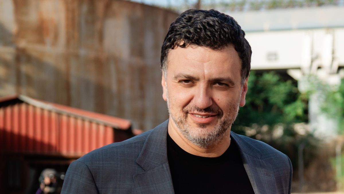 Βασίλης Κικίλιας: Φωτογραφίζει τον γιο του με τον μπαμπά του και «λιώνει»