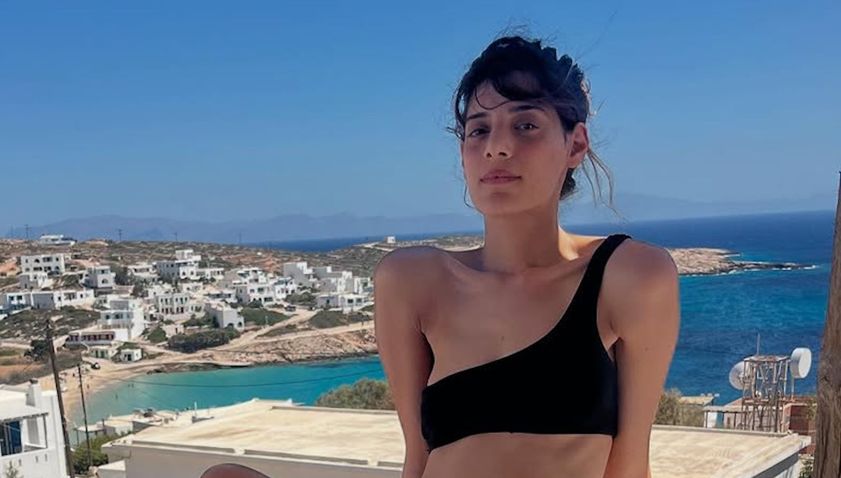 Χριστίνα Χειλά Φαμέλη: Με μαύρο μπικίνι στις διακοπές στη Δονούσα με τον σύντροφό της