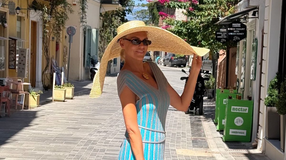 Σάσα Σταμάτη: Με κομψό boho style φόρεμα