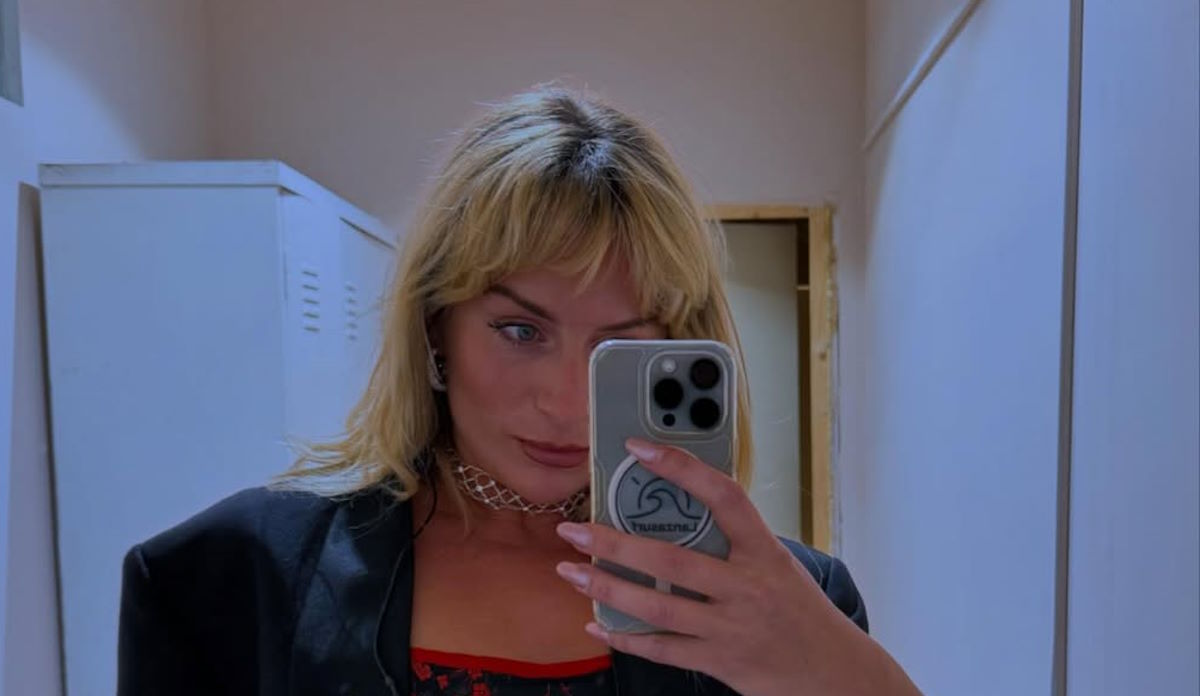 Anna Poltz – «Στα Κόκκινα»: Το πρώτο album της νικήτριας του «Fame Story»