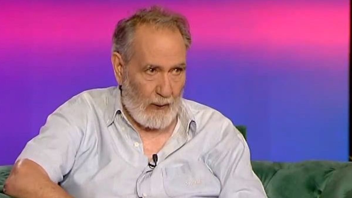 Κώστας Αρζόγλου: «Έχω χαμογελαστή κατάθλιψη – Ο ψυχίατρος μου είπε να γελάω συνέχεια»