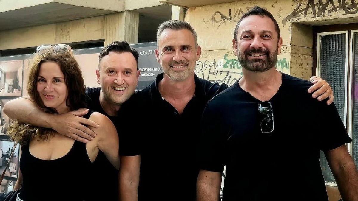 Γιώργος Καπουτζίδης: Τα αρνητικά σχόλια για τη φωτογραφία με τους πρωταγωνιστές του «Παρά πέντε» μετά από την κηδεία του Γεράσιμου Μιχελή