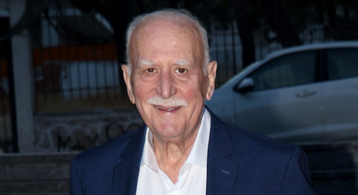 Γιώργος Παπαδάκης: Ξέφρενο γλέντι στη Νάξο μέχρι το πρωί μαζί με δικά του πρόσωπα
