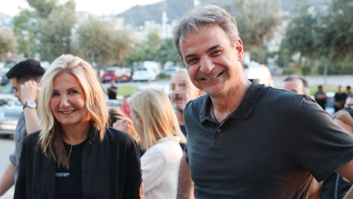 Κυριάκος και Μαρέβα Μητσοτάκη: Έτσι ευχήθηκαν στον γιο τους Κωνσταντίνο για τα γενέθλιά του!