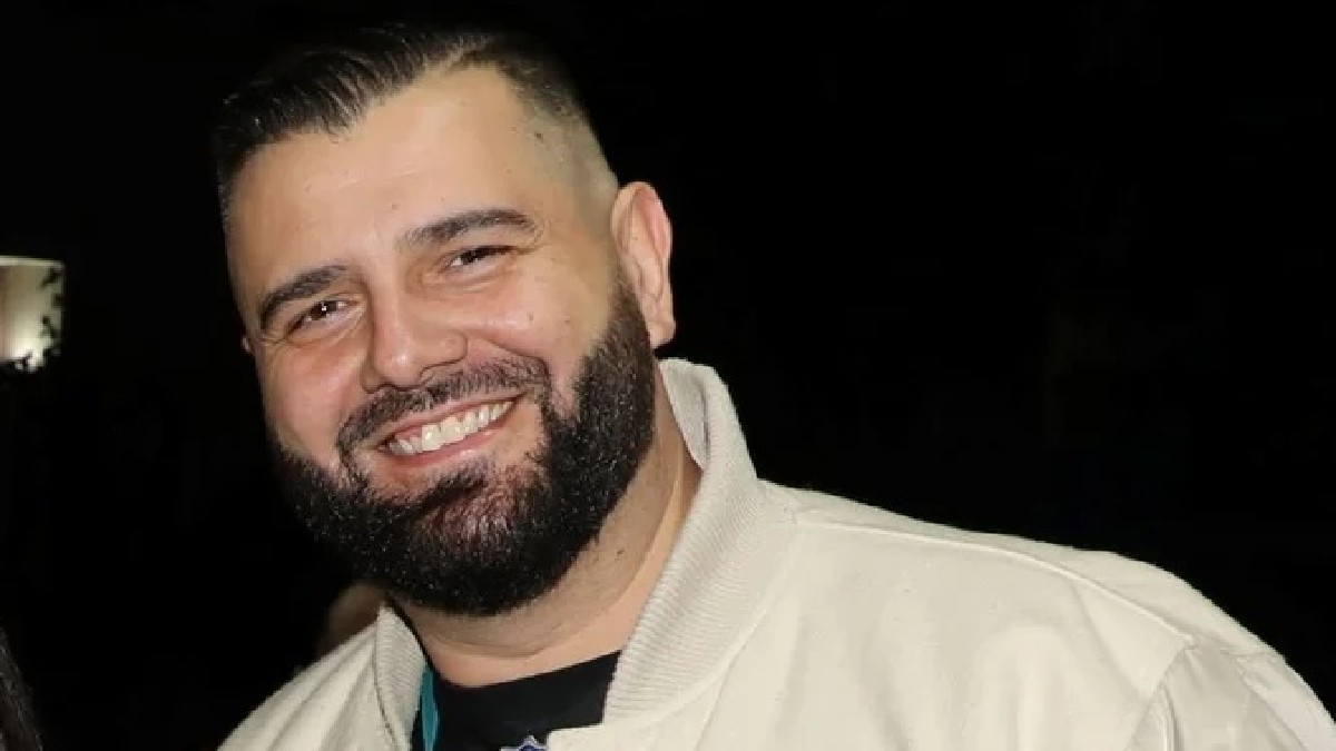 Βαγγέλης Σερίφης: Αποχωρεί από την εκπομπή «Κοινωνία Άνω Κάτω» στο Open