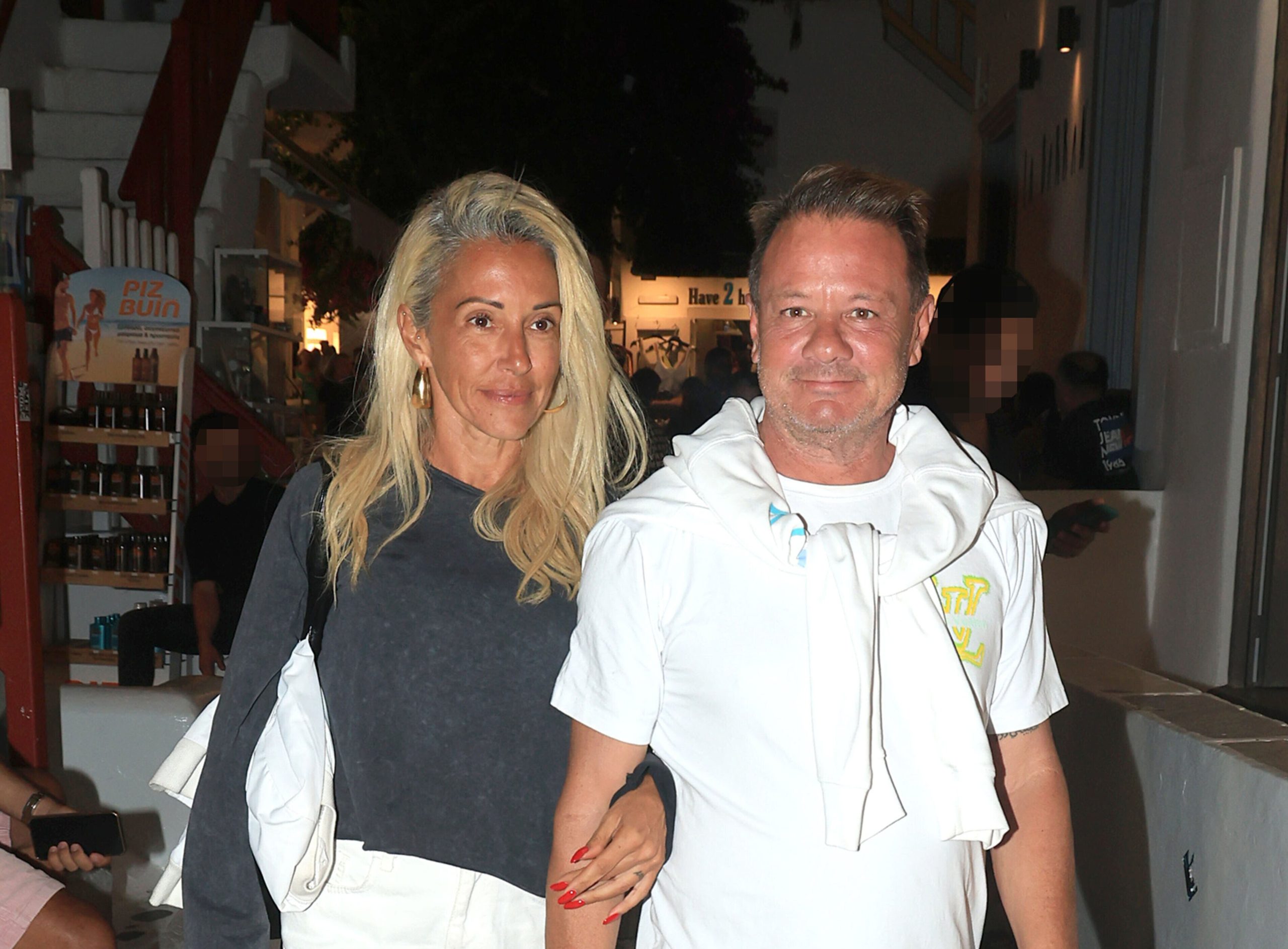 Απόστολος Λύτρας – Ντόρα Παπαδοπούλου: Νιόπαντροι στην Μύκονο