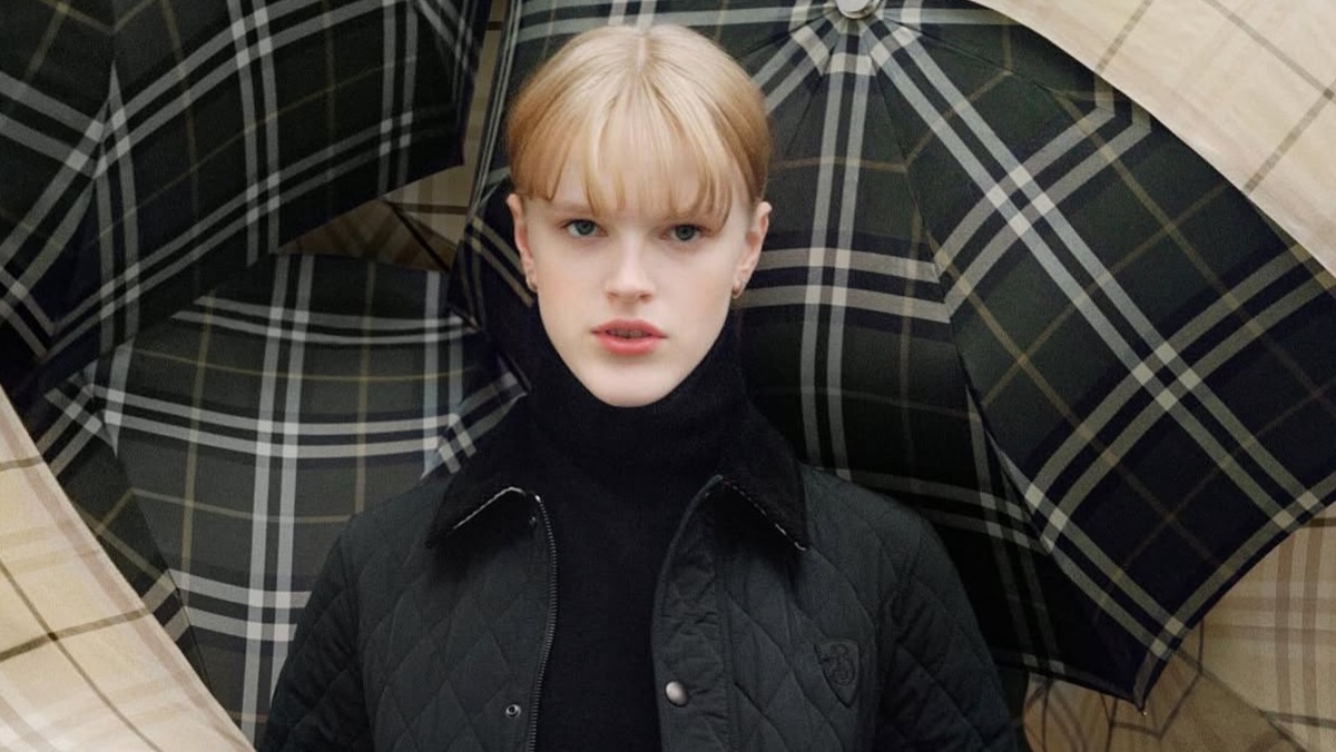 Η ομπρέλα είναι ένα trendy fashion item γεμάτο ιστορία 