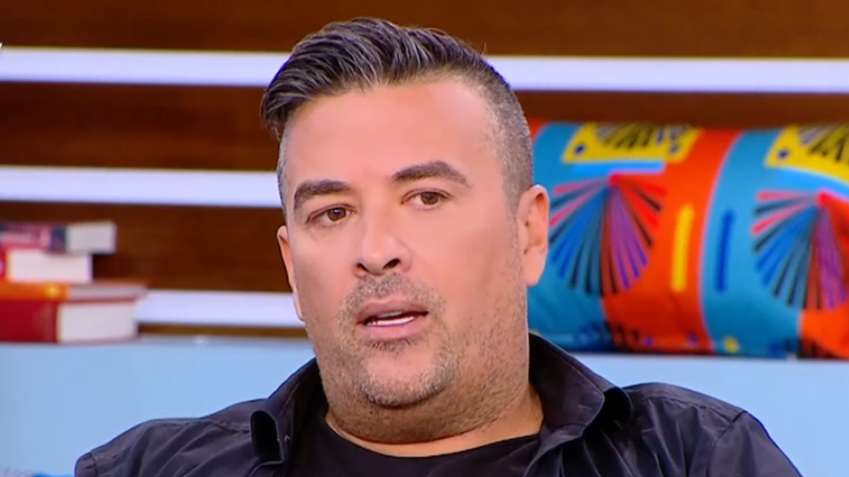 Γιάννης Αϊβάζης για τη μάχη με τον καρκίνο: «Ήμουν 6 ετών. Είχα ένα πολύ σπάνιο είδος στο αίμα…»