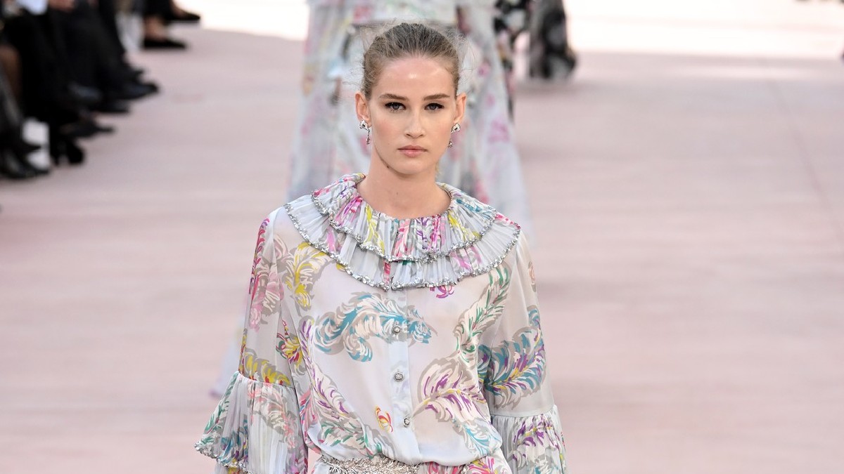 10 χρόνια νεότερες: Το skincare μυστικό που κάνει τη διαφορά